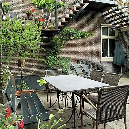 De Hoefpoort 3*